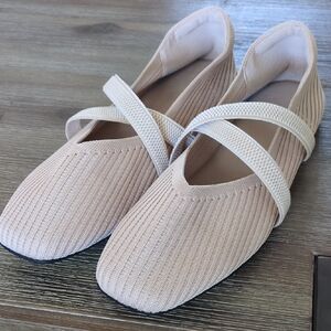 Chic Cream Women's Flats‎ with Straps
